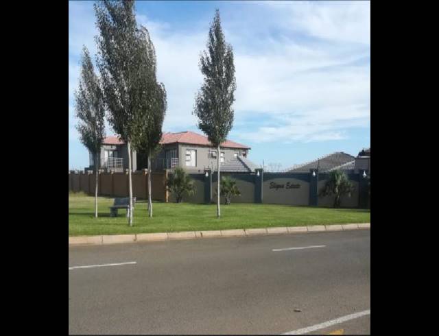 LAND FOR SALE IN THREE RIVERS EAST